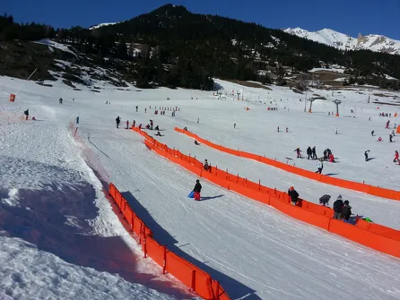 Sled slope on the snow front