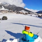 © Enfant sur une luge avec vue sur Aussois - Alexia Lombard - OT HMV