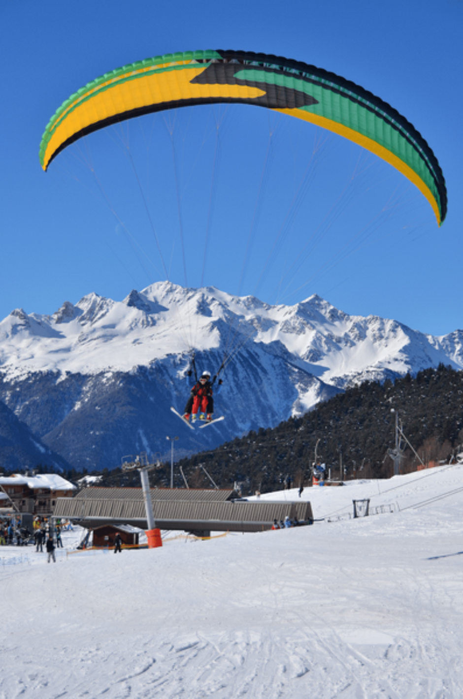 © Vol biplace avec By Air Parapente - By Air Parapente