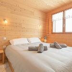 © aussois location 4 personnes sur les pistes de ski d'aussois appartement génépi damevin pascal - HMVT