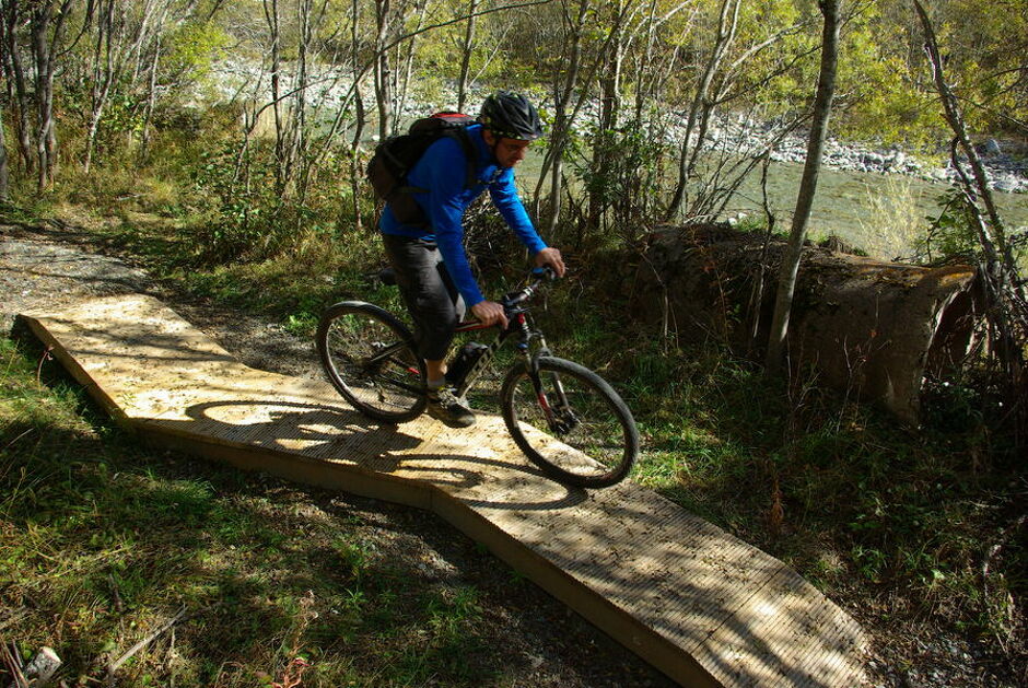 © Cours de VTT à Aussois avec LA Bike School - OT HMV M.Foussat