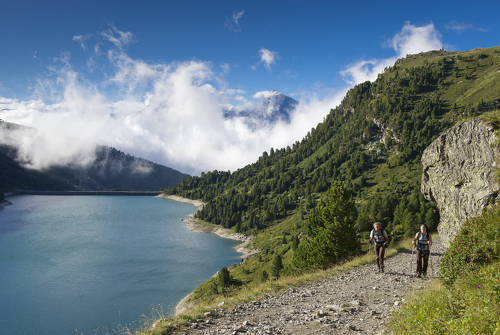 Plan d&#039;Amont lake and Fond d&#039;Aussois refuge