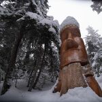 © Aussois hiver sentier des sculptures dans la forêt du Monolithe - D.Cuvelier HMVT