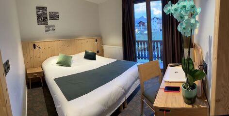 © aussois-fleur-neige-cap-france - Fleurs et Neige