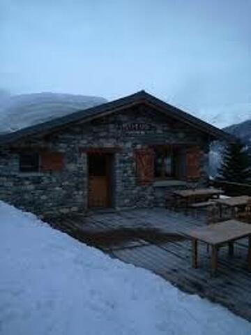 Rifugio dell&#039;Ortet su Aussois in inverno