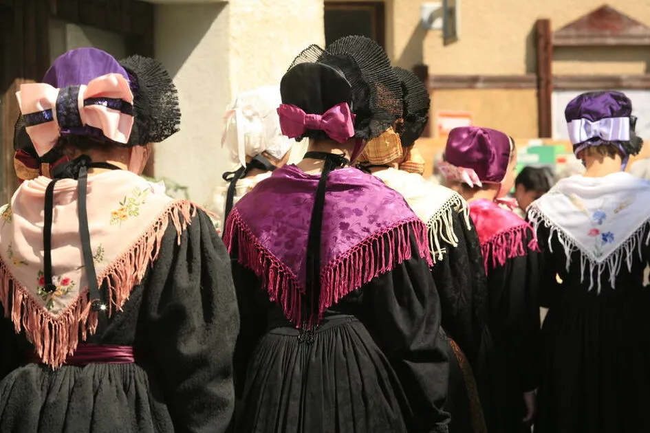 Aussois traditional costume