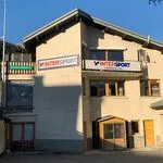 Léon sports store, ski locker and drugstore at the foot of the slopes in Aussois - Léon Sports Aussois