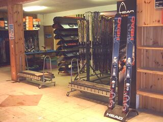 © Magasin Léon sports, location de ski en pied de piste à Aussois - Léon Sports Aussois