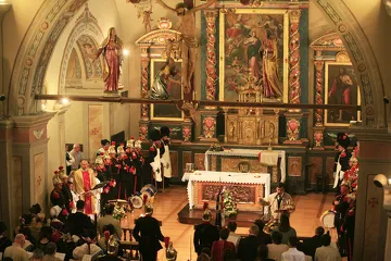 © Messe de la Fête-Dieu à Aussois - MO.JL Rigaux - OT AUSSOIS