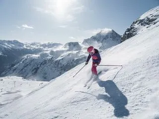 © Skieur alpin Aussois - Tristan Shu - OTHMV