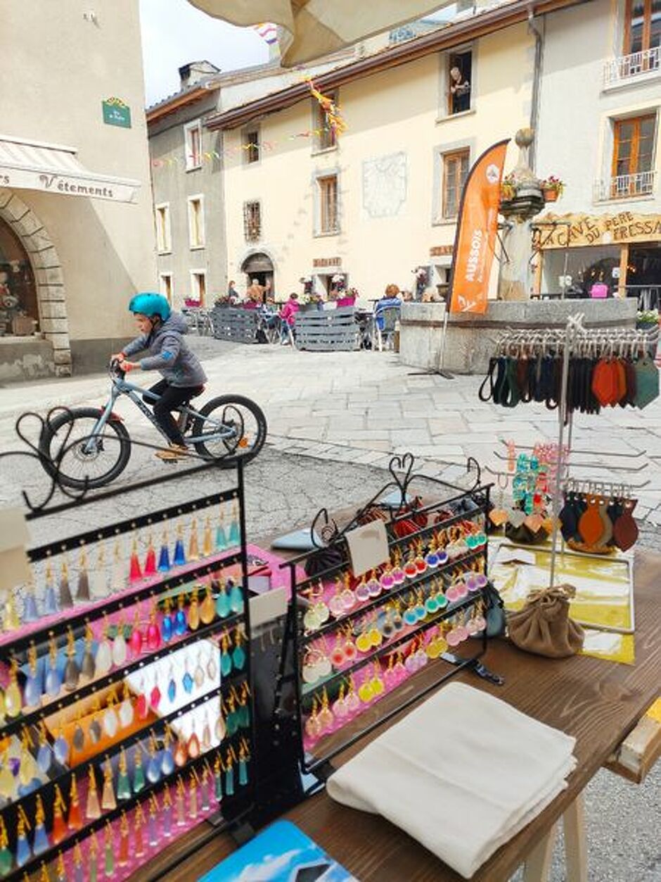 July 14th national holiday and craftsmen's market at Aussois - A.Lombard-OT HMV