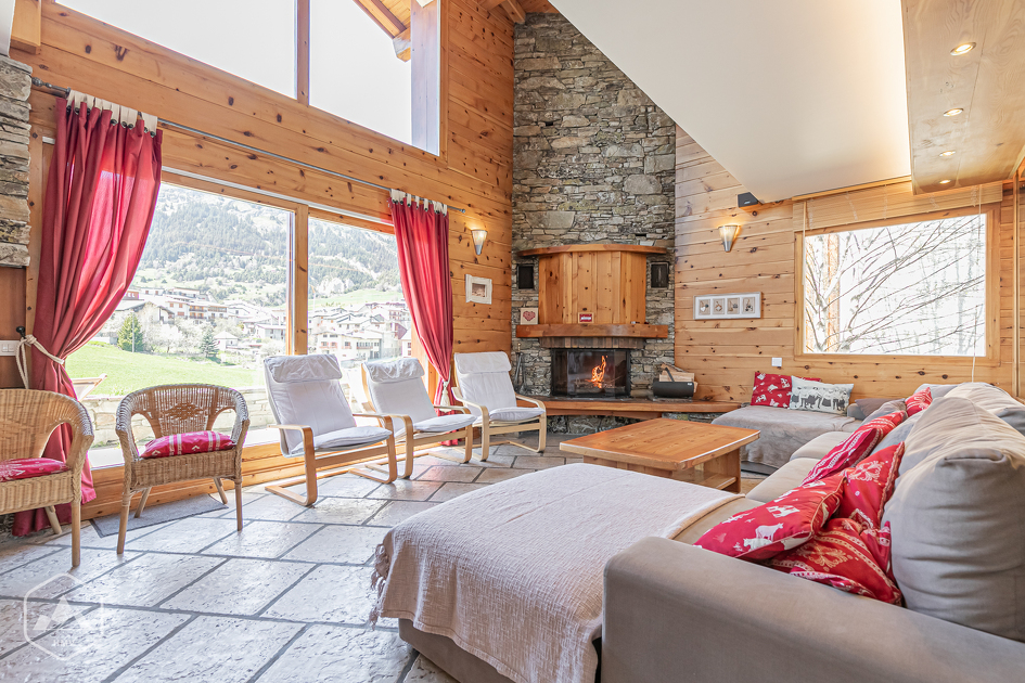 © Aussois Chalet la Buidonnière sleeps 18 - HMVT