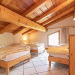 © Aussoi Chalet Antramis appartement l'Ubac location 17 personnes - HMVT