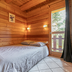 © Aussoi Chalet Antramis appartement l'Ubac location 17 personnes - HMVT