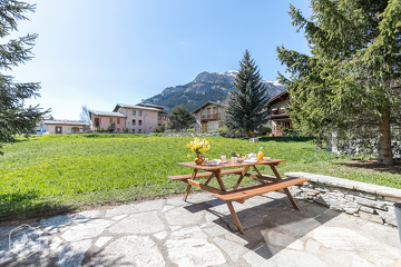 Aussoi Chalet Antramis apartment l&#039;Ubac rental 17 people - HMVT