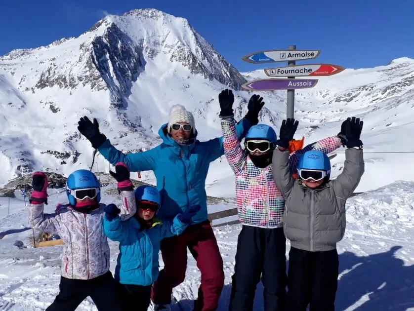 © Ecole de ski à Aussois : Angie Ski - A.Détienne
