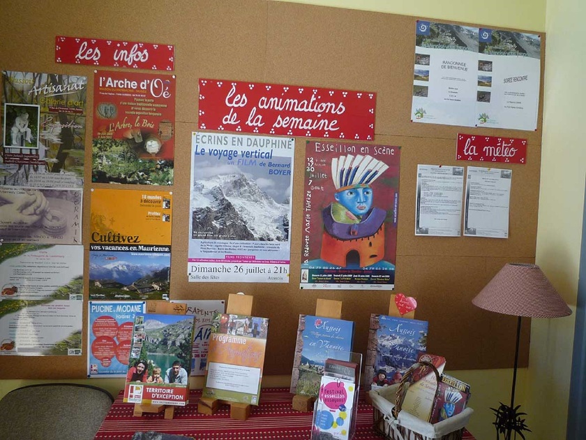 © interieur banque postale - Mairie Aussois