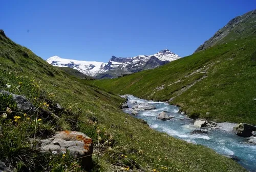 Circuit de Bellecombe au Refuge de la Femma à pied