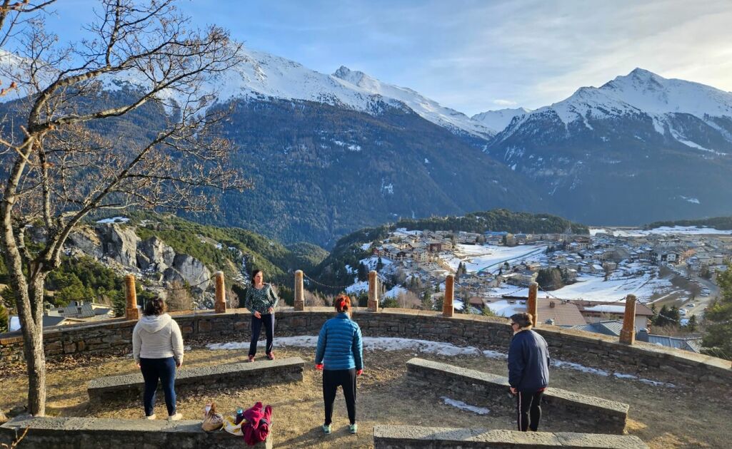 © Cours de Qi Gong avec Fleurs des Shan à Aussois - Marion Lett