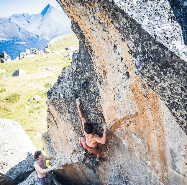 © horizon vertical - découverte escalade et pan - A. Lombard - OTHMV