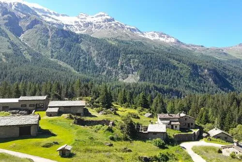 Tour pédestre de Méan Martin en 4 jours - Etape 1 - Du Hameau du Villaron au Refuge de Vallonbrun