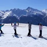 © Ecole de ski à Aussois : Angie Ski - Angélique Détienne
