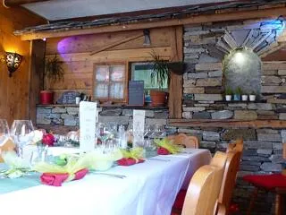 © aussois-restaurant-l-etagne - R.Laurent