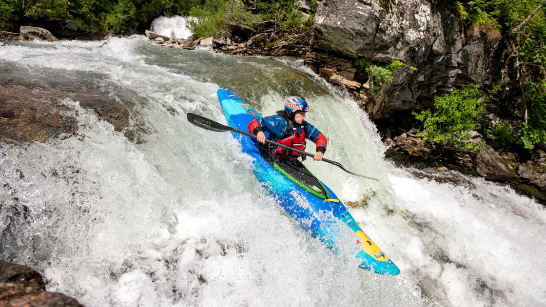 © Projection-Conférence avec Nouria Newman championne du Monde de kayak - Festival Camp de base Aussois_Aussois - Nouria Newman