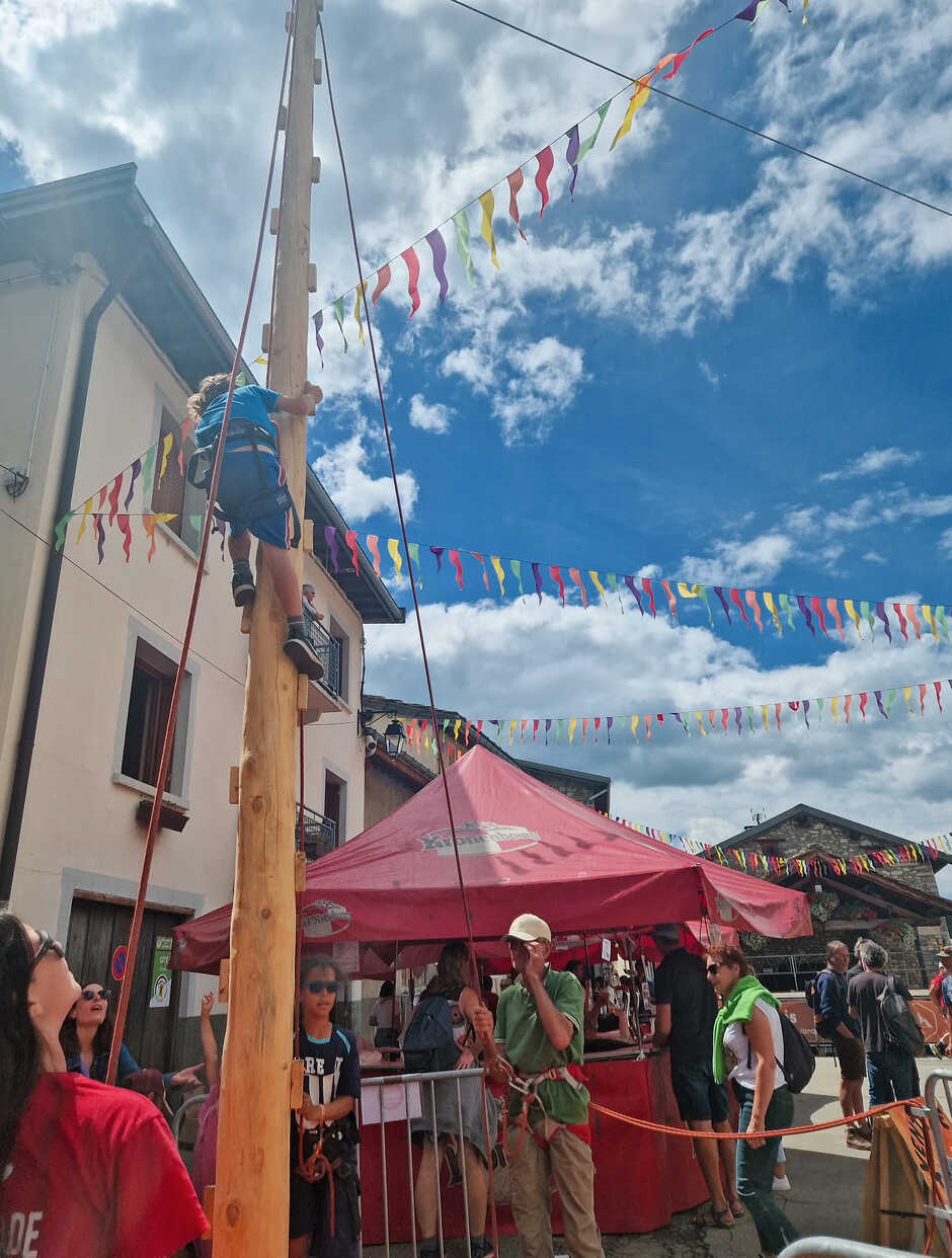© Kermesse des associations - festivités du 15 août_Aussois - A. Lombard -OTHMV