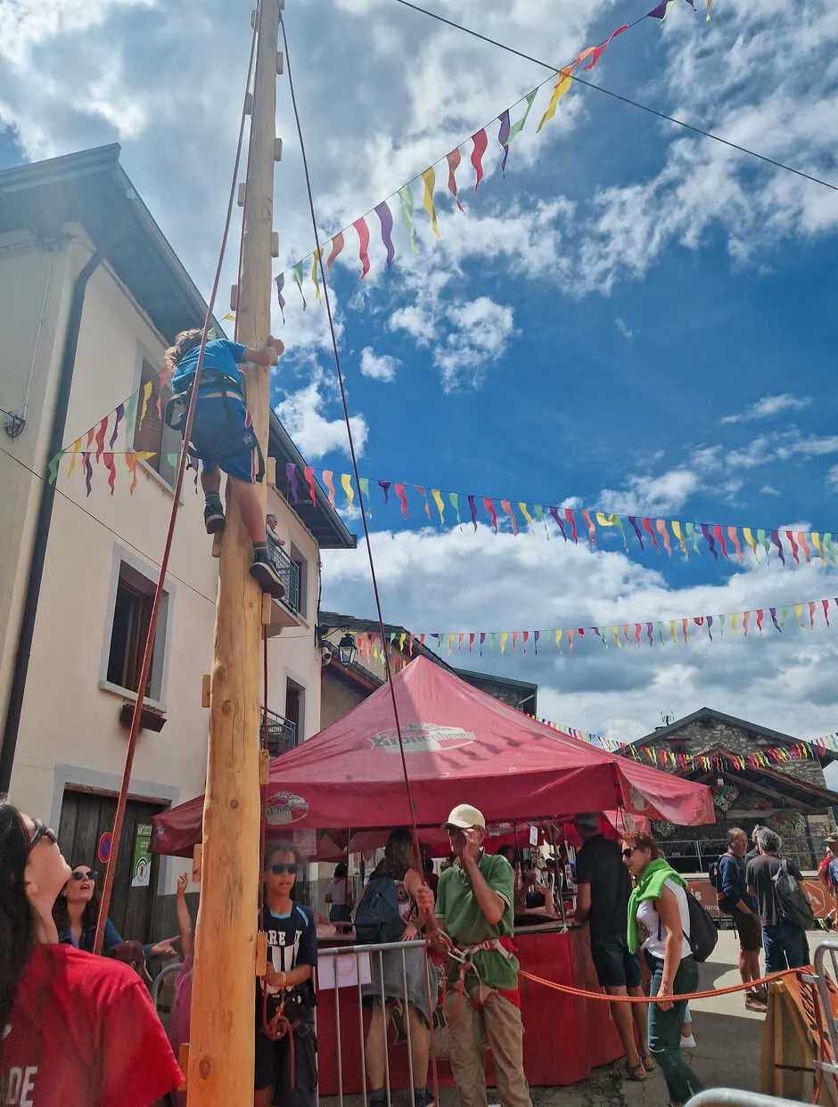 © Kermesse des associations - festivités du 15 août_Aussois - A. Lombard -OTHMV