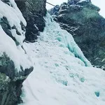© Escalade sur glace avec le  Bureau des Guides Savoie Maurienne-Aussois - OT Aussois