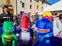 © Le grand défilé de carnaval à Aussois - A lombard