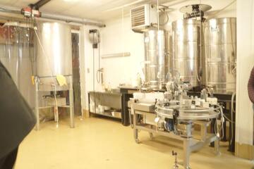 © A Aussois, démonstrations de l'extraction du miel - OTHMV