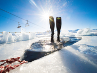 © Démonstration de plongée sous glace en apnée_Aussois - D. Cuvelier