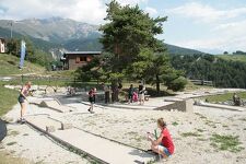 © Family minigolf in Aussois - Arc en ciel Photos - OT AUSSOIS