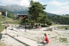 © Family Mini-Golf in Aussois  Arc en Ciel Photos - Aussois Tourist Office