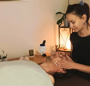 Charlotte Chêne - Massages bien-être