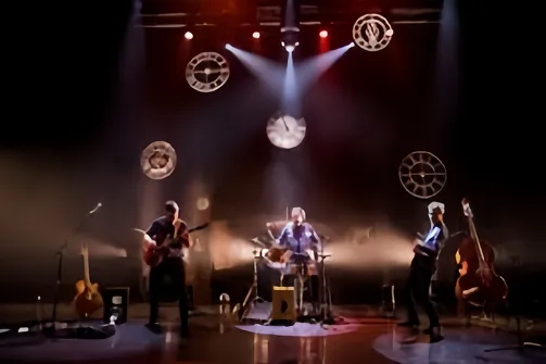 CONCERT: LES POLIS GO ACOUSTIC