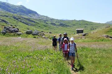 © aussois-sortie-accompagnees-ete_bureau-guides - Bureau des guides d'Aussois